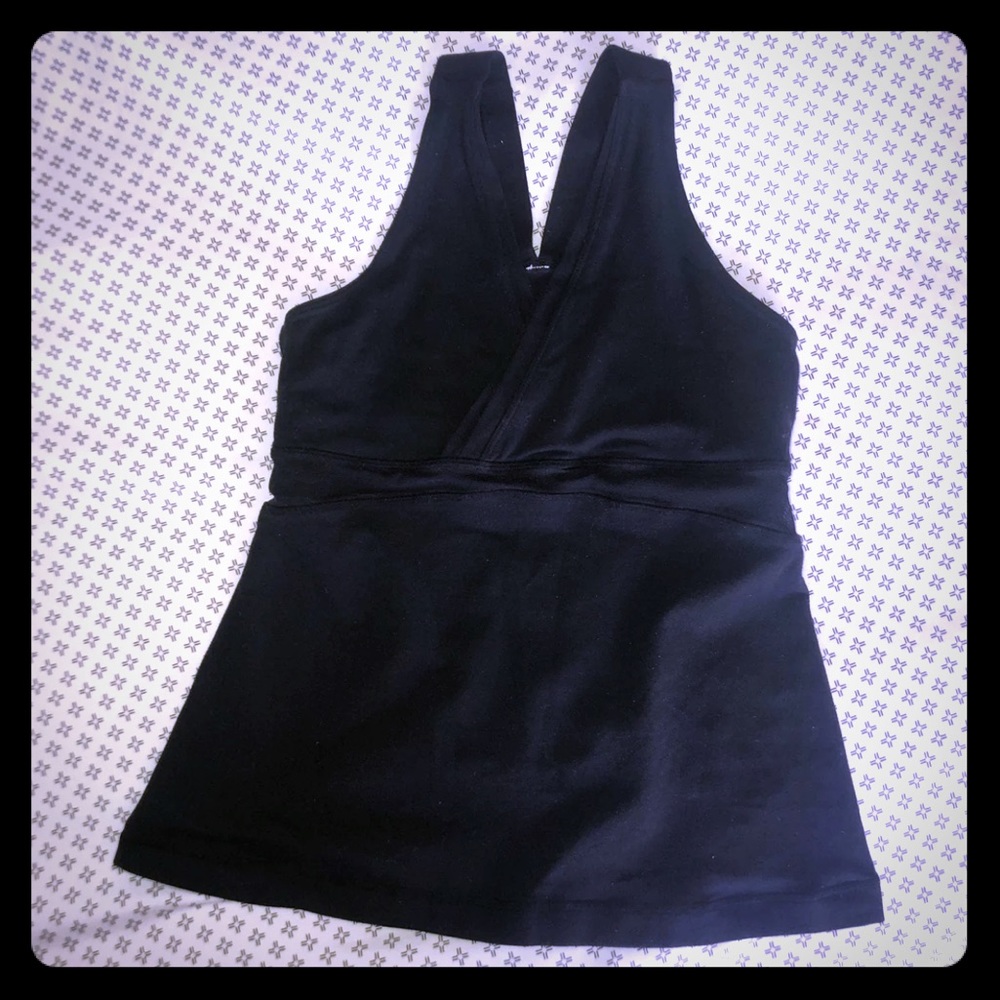 Lulu Black V Neck tank